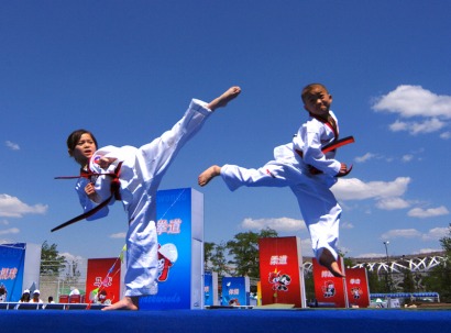 Taekwondo_kids_at_China